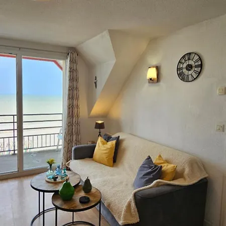 Le Panoramique Apartment *